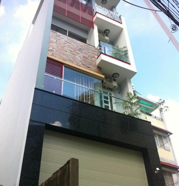 Bán nhà mặt tiền ngay vòng xoay Nguyễn Tri Phương, p. 5, q. 10, DT: 4 x 24m, cấp 4 sinh lời ngay 2 tỷ 