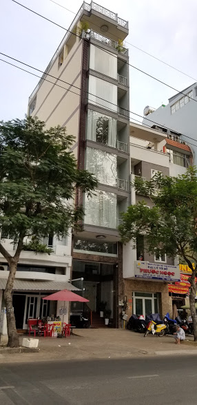 Bán nhà mặt tiền đường Trần Hưng Đạo, phường 2, quận 5