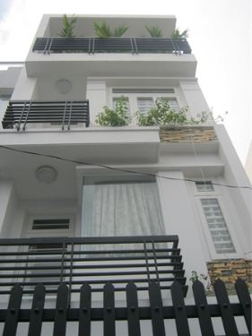 Bán nhà 3 lầu Hẻm 10M, Nguyễn Trãi, Quận 1, DT 3.8x12m, giá 7.5 tỷ