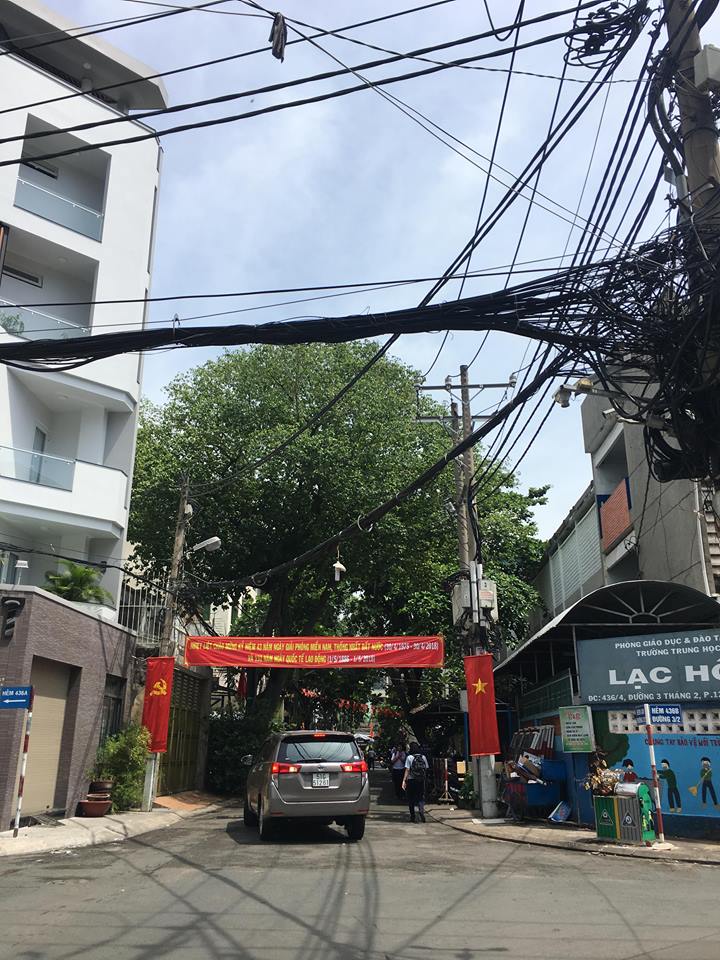 Bán nhà trọ cao cấp đang kinh doanh 3 mặt tiền hẻm giá tốt đường Hoà Hưng, Q10.