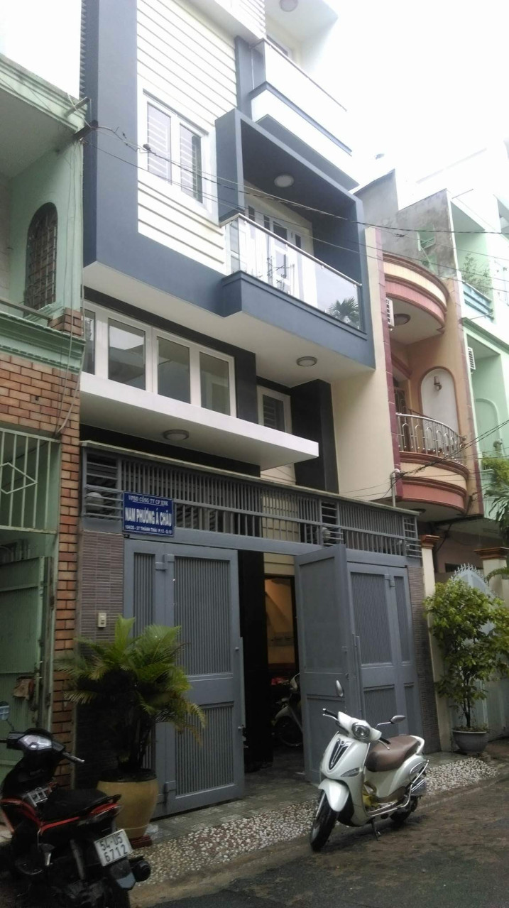 Bán nhà mặt tiền Núi Thành, phường 13, quận Tân Bình