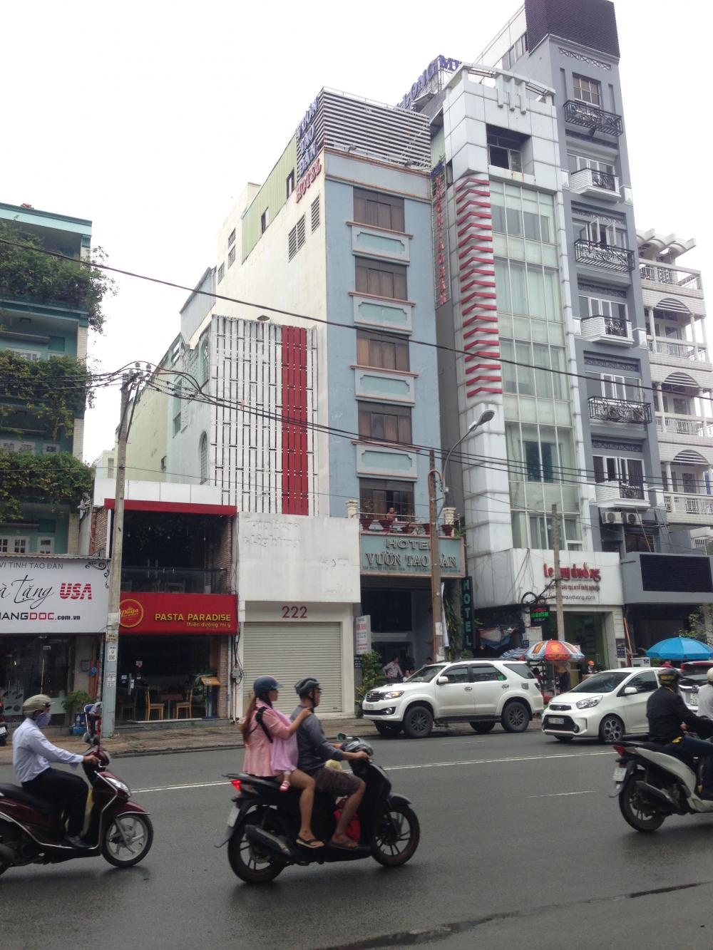 Bán nhà 2 MT Lê Quang Định góc Nơ Trang Long, DT: 6.5x21m, H + 7 lầu, giá 29,1 tỷ, HĐ thuê 200tr/th