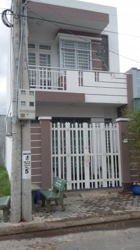 Bán nhà chính chủ gần Phan Văn Hớn, quận 12, giá 1,8 tỷ, sổ hồng