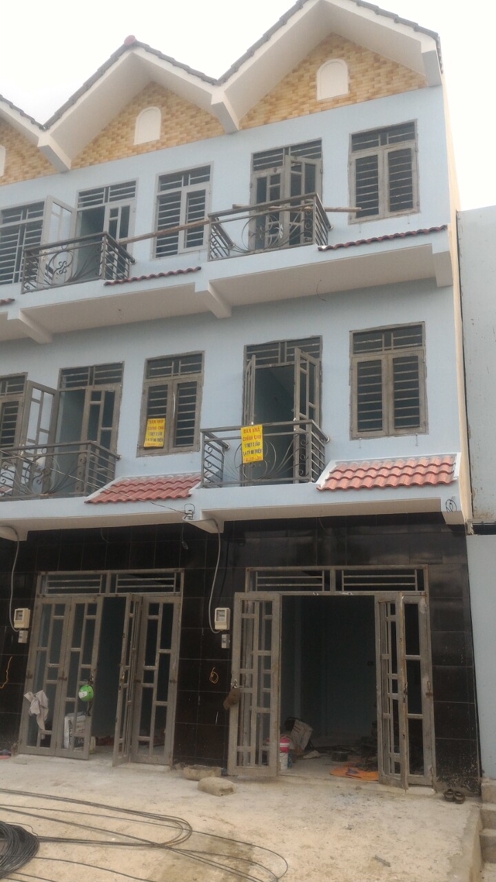 Bán nhà đường Nguyễn Văn Tạo, 3,4m x 12m, 1 trệt 2 lầu, 3 phòng ngủ