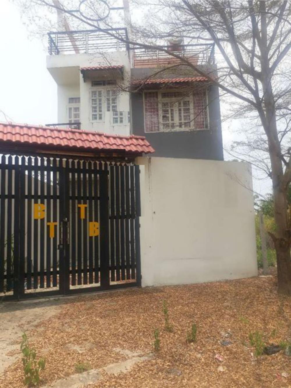 Nhà cạnh UBND, đường Nguyễn Bình. DT 6,5x18m, 2 lầu