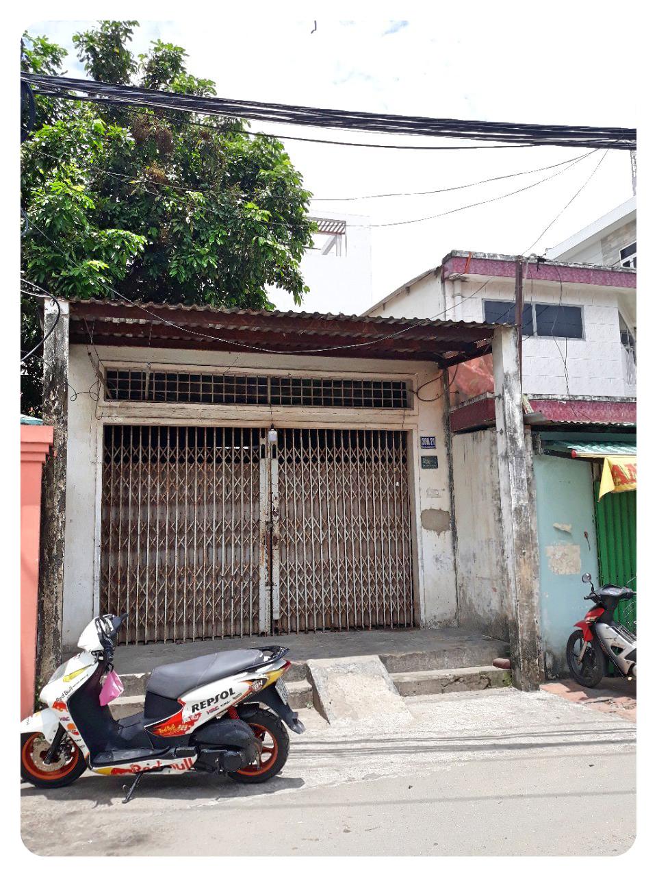 Nhà cấp 4 cũ 5x15m, MT HXH 300 Nguyễn Văn Linh, Q7