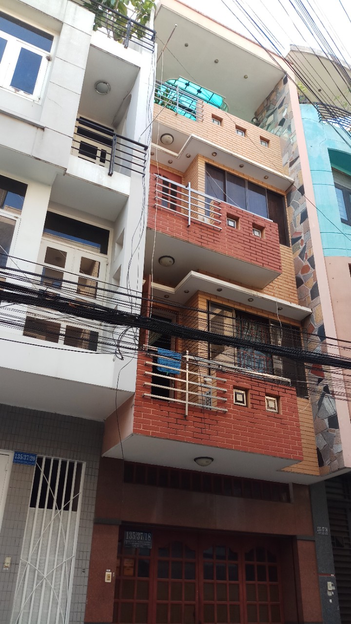 Bán nhà 3 lầu mới đẹp mặt tiền Nơ Trang Long, DT: 4x15m