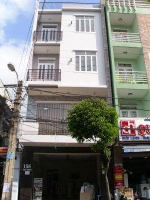 Bán nhà mặt tiền đường Nguyễn Phúc Nguyên, Phường 9, quận 3, DT 4.5x20m, trệt, 1 lầu 