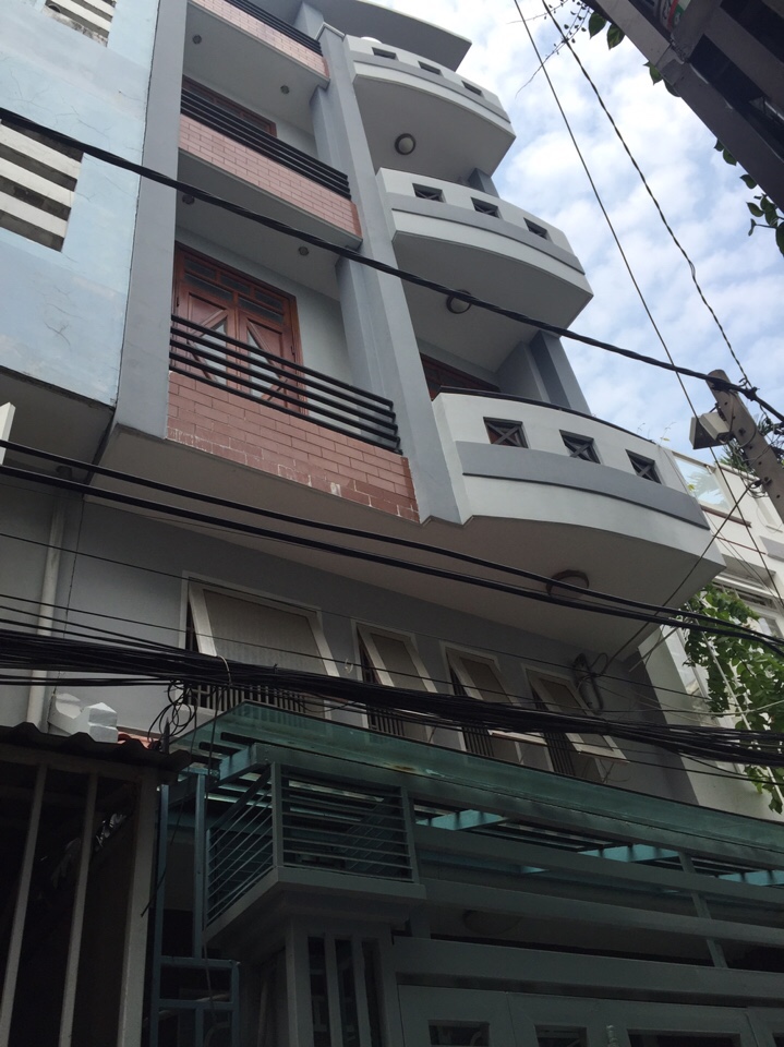 Bán nhà hẻm Đường Trịnh Đình Trọng, DT 4m x 9m, nhà 1 lửng, 2 lầu, 1 sân thượng, giá 3.55 tỷ.