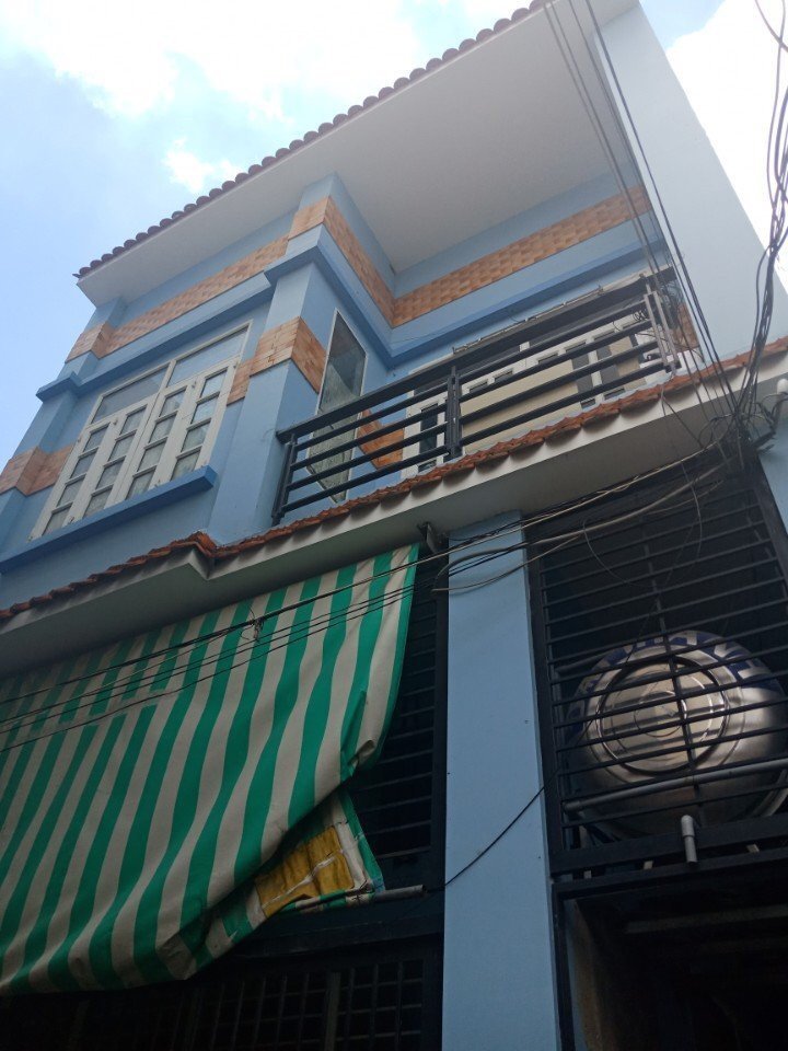 Kẹt tiền bán gấp nhà nguyên căn 1 lầu, 6x12m,70 Nguyễn Văn Quỳ, phường Phú Thuận, Quận 7