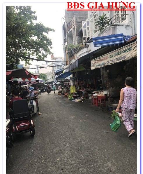 Bán nhà 2 lầu Mặt Tiền chợ, Đỗ Nhuận, Tân Phú, 4x18m, giá 9.5 tỷ TL