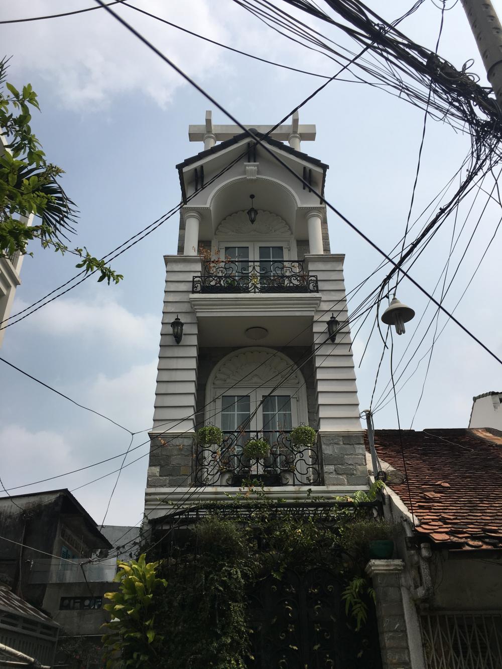 Bán nhà HXH Góc 2MT hẻm DT: 4.3x14m Giá 5tỷ450 đường Nguyễn Văn Đậu