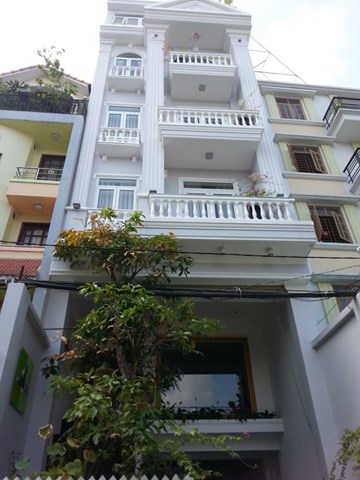 Bán căn nhà đường Lê Hồng Phong, P.04, Q.5