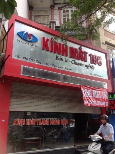 Bán gấp nhà MT Phạm Văn Đồng. DT: 4 x 17m