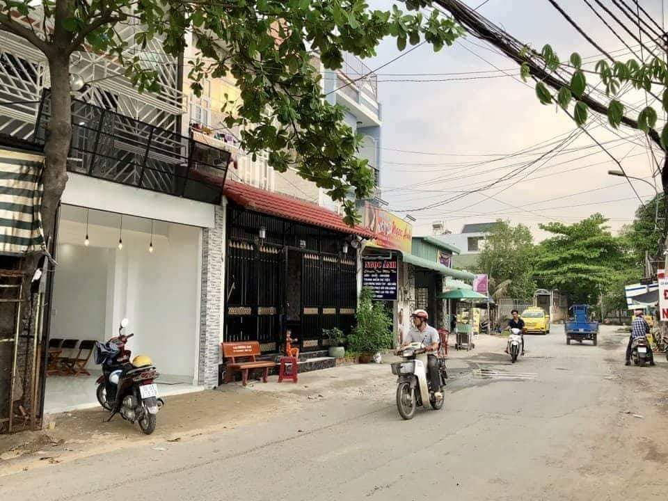 Bán mặt tiền đường Mã Lò, Quận Bình Tân, 4x30m, 3.5 tấm, khu KD sầm uất, nhà đẹp
