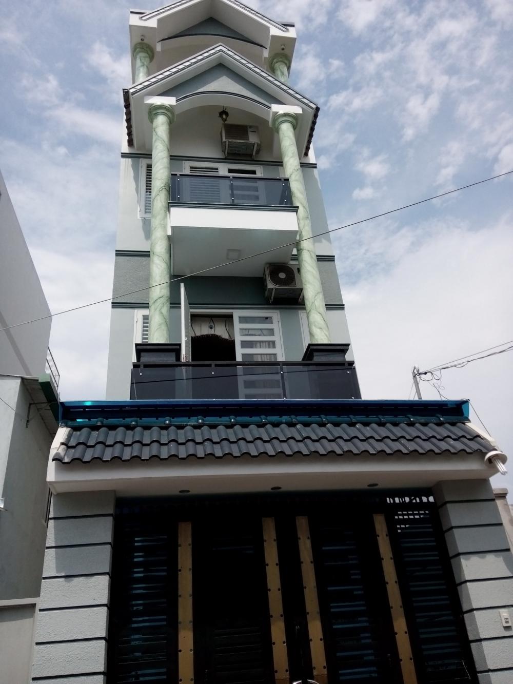 Định cư bán gấp nhà HXH Nguyễn Trãi 4*20m quận 5 giá bèo.