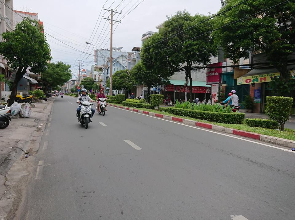 Bán nhà MTKD Nguyễn Cửu Đàm, Tân Phú, 4.6x19, 2 lầu, giá 11.5 tỷ