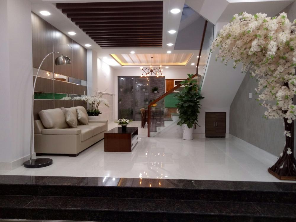Cần bán nhà mới thiết kế đẹp lộng lẫy, mặt tiền đường số Phạm Hữu Lầu, Q7, DT 5x18m. Giá 7,48 tỷ