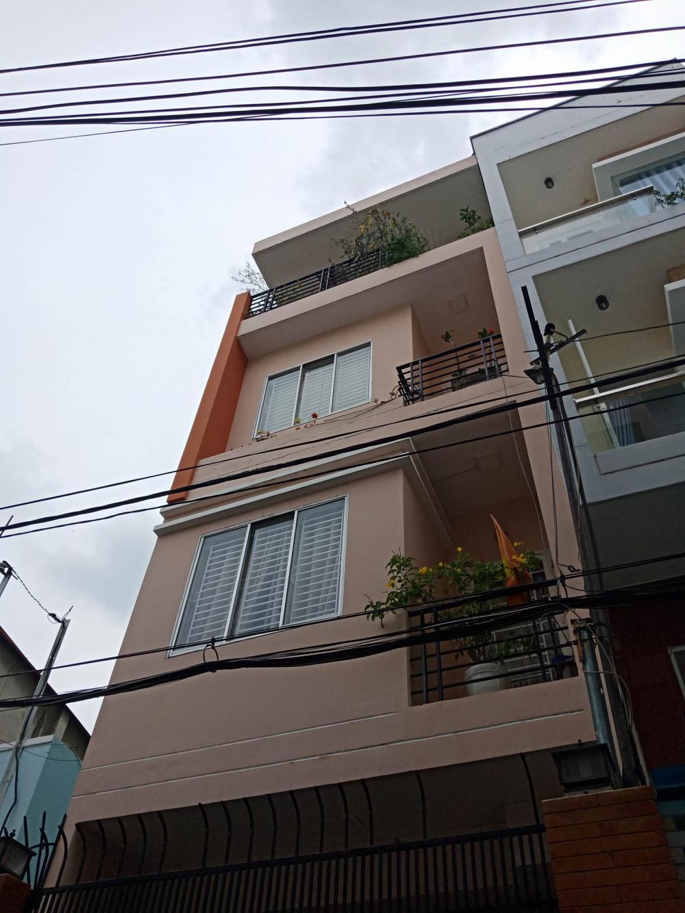 Nhà đẹp HXH đường Trần Quý Cáp DT: 4x13m NH 4.5 Giá: 6T8