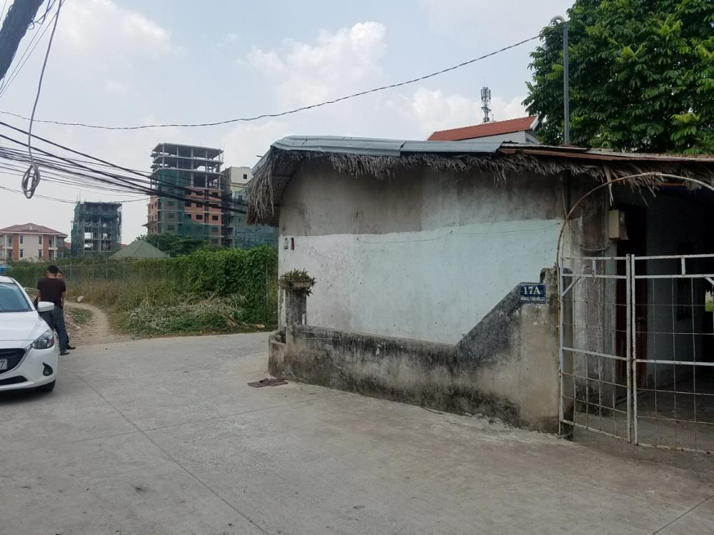 Bán nhà nát 2 MT (6.5x22 nở hậu 8m) đường 63 Nguyễn Văn Hưởng Thảo Điền Q2.