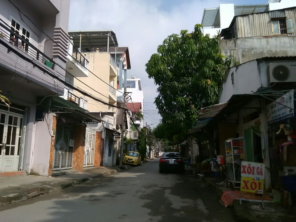 Biệt thự mini đường 14 khu Trần Não, phường Bình An. DT 9.5x15m, hầm, trệt, lầu, áp mái nhà đẹp