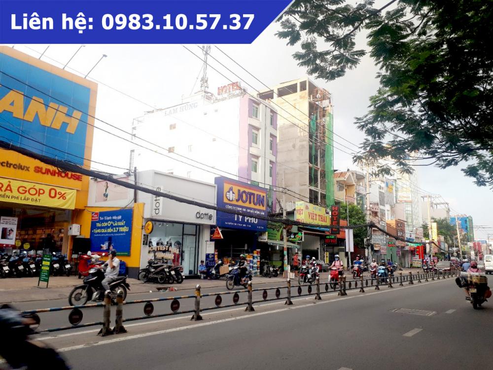 Bán nhà mặt tiền Huỳnh Tấn Phát đoạn sầm uất nhất gần KCX. DT 9.5mx27.5m, LH 0983105737.