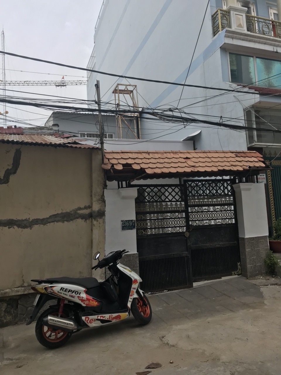 Bán nhà HXH 8m Nguyễn Văn Linh, ngay UBND phường Tân Thuận Tây, Q7