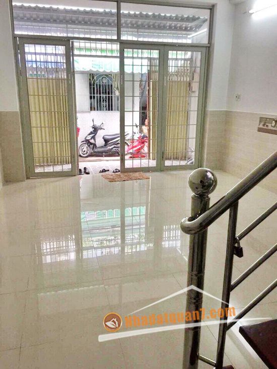 Bán gấp nhà 1 lầu, hẻm 67 Bùi Văn Ba, P. Tân Thuận Đông, Quận 7