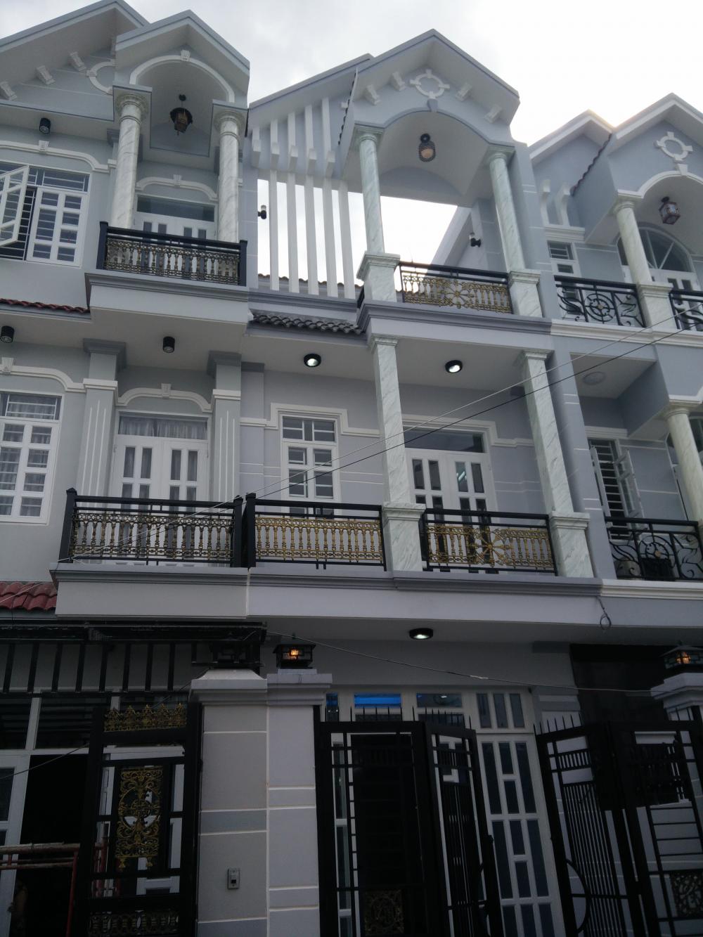 Bán nhà huyện Nhà Bè, đường Huỳnh Tấn Phát, DT 3,5m x 12m, 2 lầu, giá 1.95 tỷ