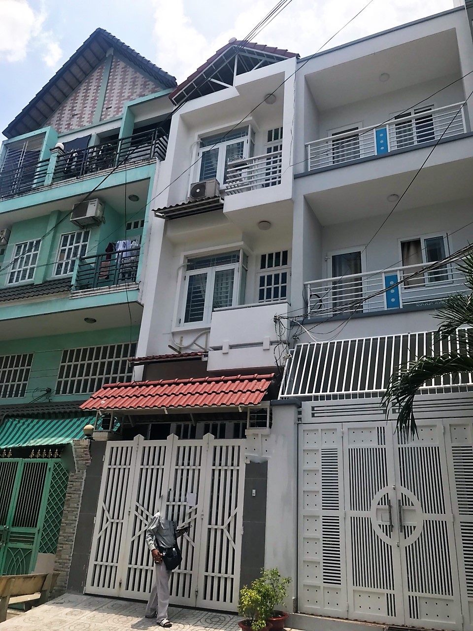 Bán nhà phố 2 lầu mặt tiền đường Số 51, Phường Tân Quy, Quận 7