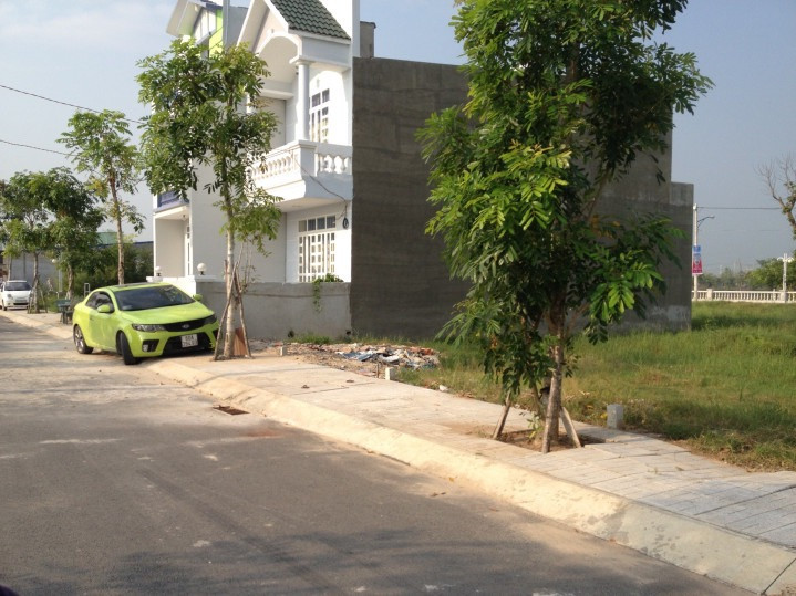Nhà đường Huỳnh Thị Hai, Tân Chánh Hiệp, Q12, DT: 4mx18m