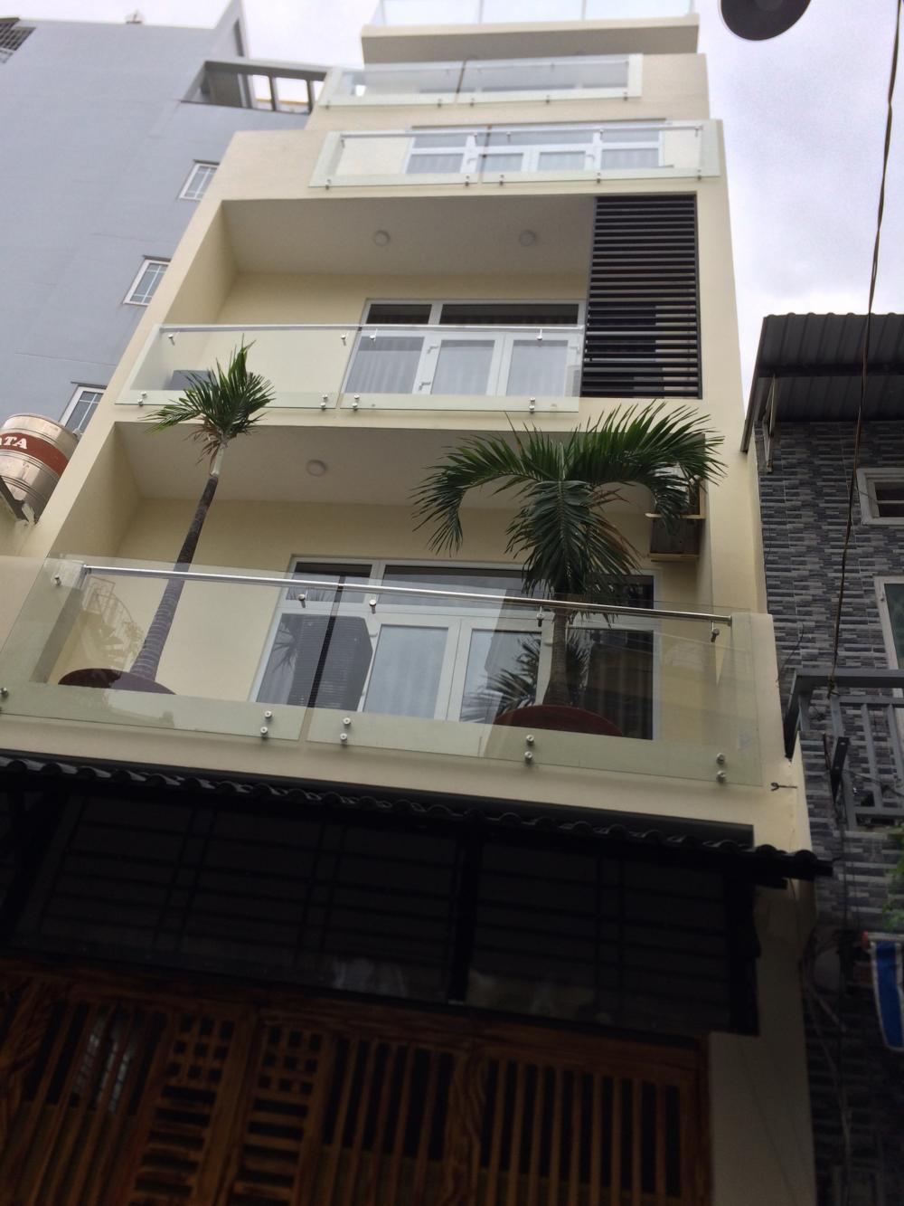 Bán nhà HXH Trần Văn Đang, P11, Q.3, DT 5,6x16 , 5 tầng có 9 căn hộ dịch vụ