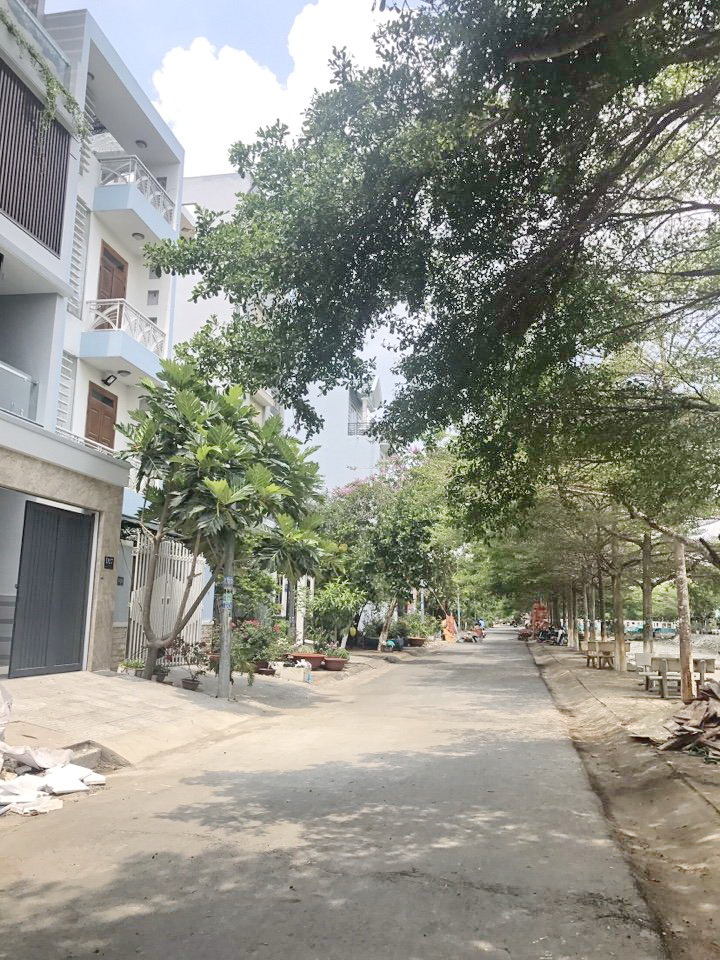 Bán nhà đẹp Quận 7 khu tái định cư Phạm Hữu Lầu Phường Phú Mỹ 