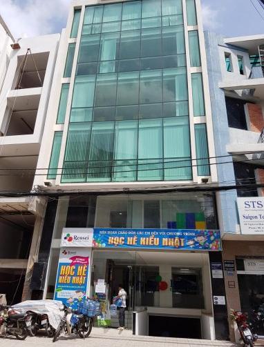 Cần bán gấp nhà MT đường Nguyễn Chí Thanh, Q10, DT: 4x15m, giá 18 tỷ