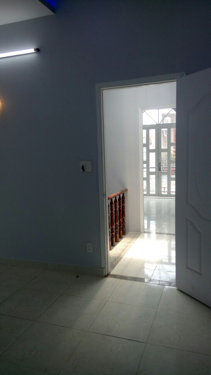 Bán nhà mới phường Thạnh Xuân quận 12, DT 105.1m2, sổ hồng riêng