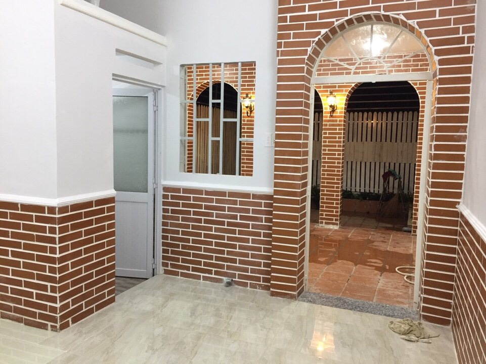 Cần bán gấp nhà mới hoàn thiện, Nguyễn Văn Tạo, Long Thới, Nhà Bè, DT 5x21m. Giá rẻ 2,6 tỷ