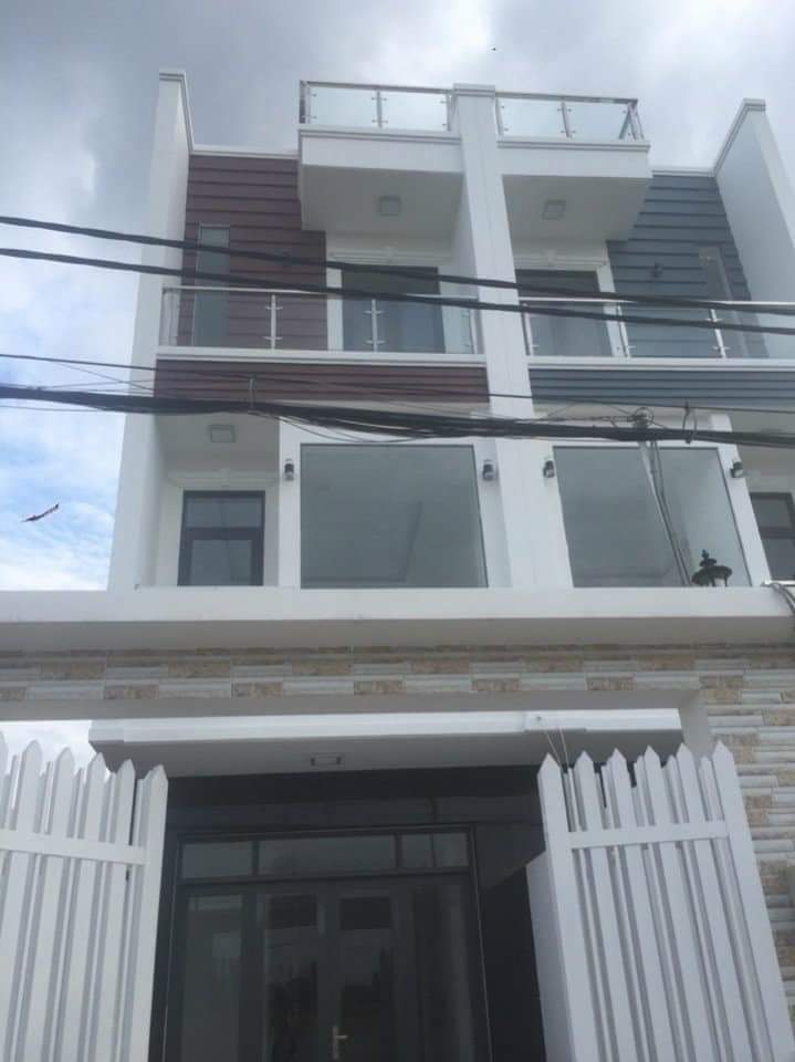 Bán nhà mới đẹp hẻm xe hơi 2279 Huỳnh Tấn Phát, Nhà Bè, DT 4x18m, 3 lầu, ST. Giá 4,2 tỷ