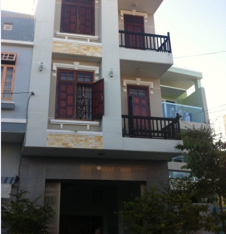 Tôi có căn nhà cần bán đang cho thuê mặt tiền đường Nguyễn Thị Minh Khai, quận 3, giá 76 tỷ