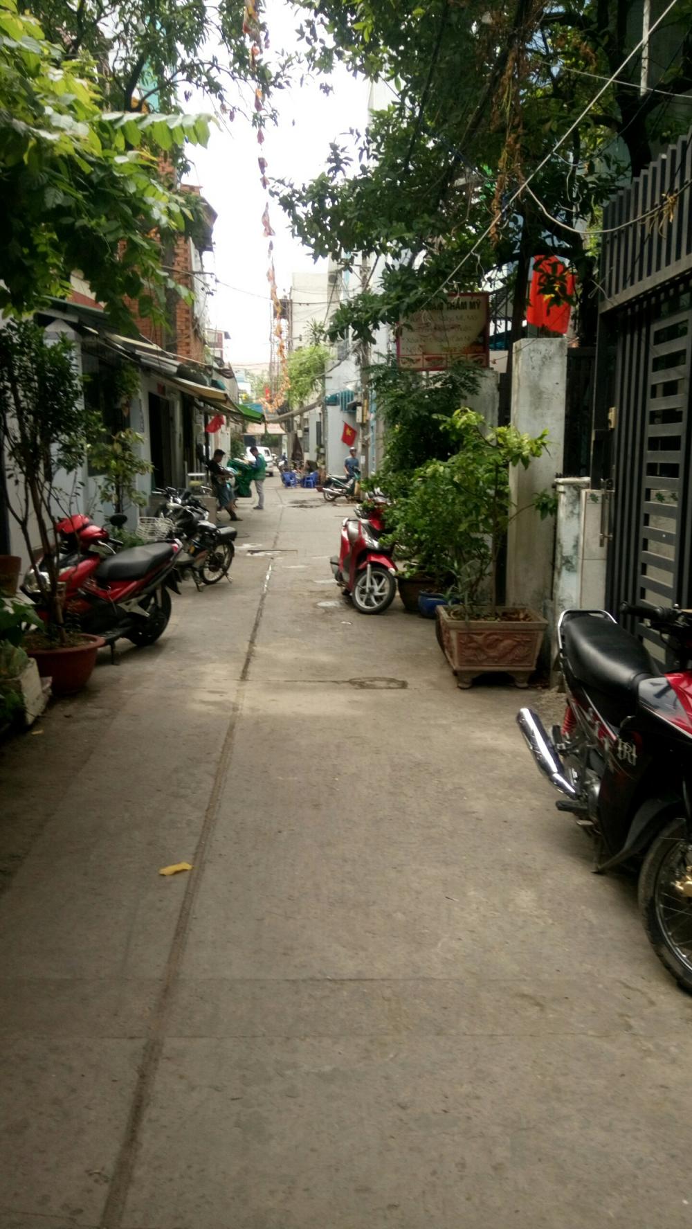 Bán nhà Hẻm 339/ Kênh Tân Hóa, P. Hòa Thạnh, Q. Tân Phú, DT: 4x12m, 1  trệt 1 lầu đúc giả, giá 3.3 tỷ