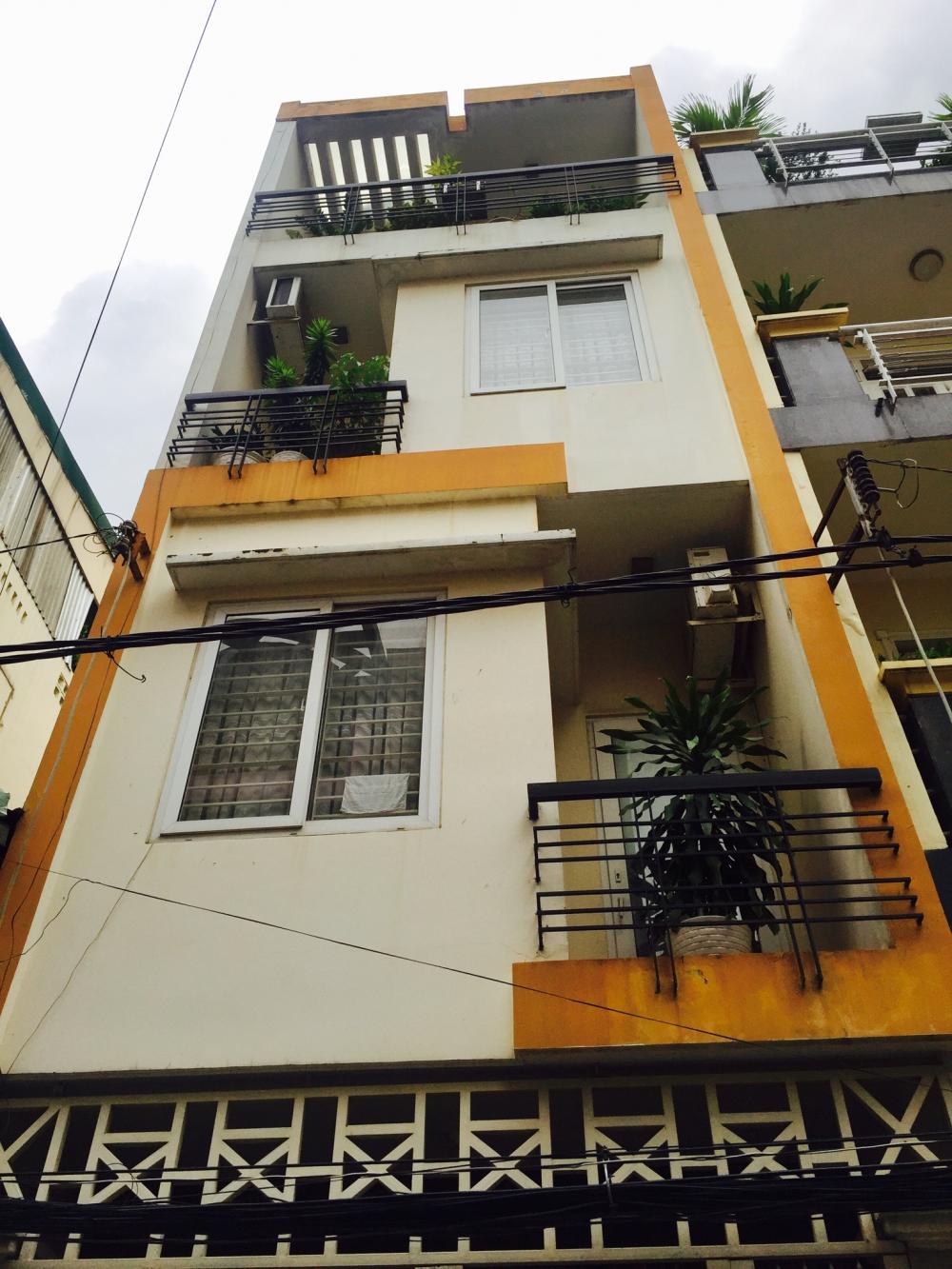 Bán nhà 2 mặt tiền đường Phổ Quang, DT: 118.5 m2, nhà 3 lầu đẹp, cần bán gấp giá rẻ