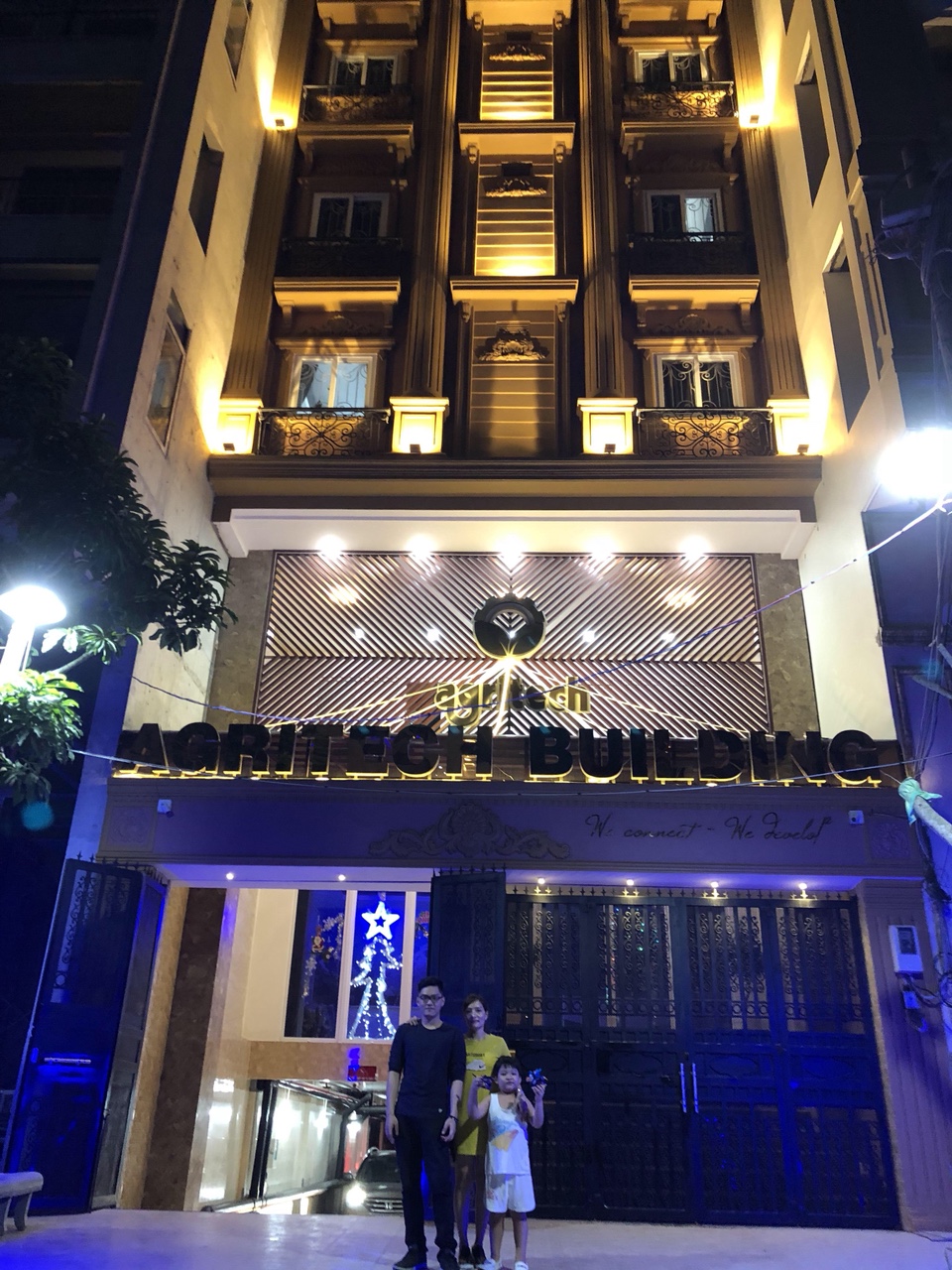 Bán tòa nhà căn hộ dịch vụ tại Tân Thuận Nam, 8x21m, đang có thu nhập 90 triệu/tháng, giá 35 tỷ - 0911857839