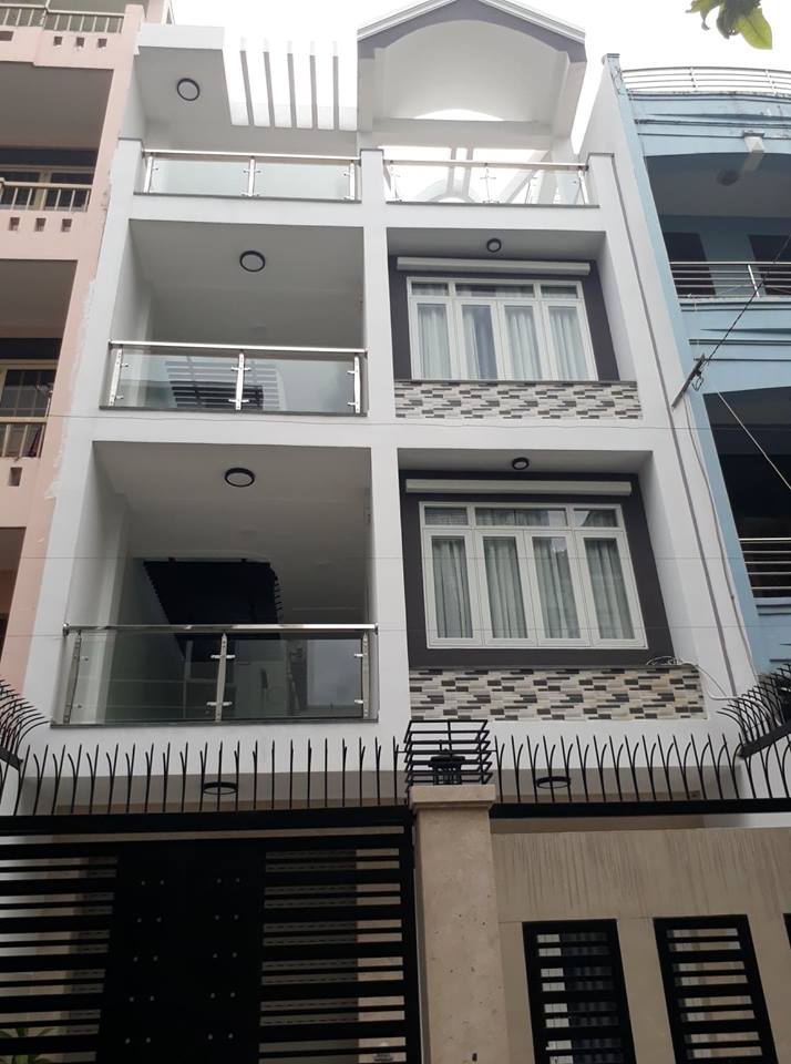 Chính chủ bán gấp nhà HXT đường Thành Thái, 3 lầu mới, 6x17m