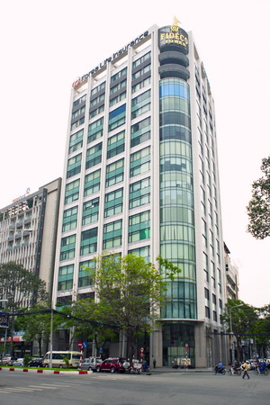 Chính chủ Bán Tòa nhà Văn Phòng đường Lê Lai, Quận 1. DT: 5.5 x 18. 8 Tầng.Đang có thu nhập hơn 11.000USD/Tháng