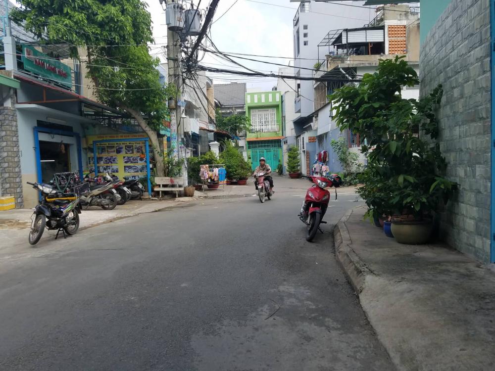Nhà HXH 1 sẹc sát đường Lê Đình Thám, 1 lầu, P. Tân Sơn Nhì, Q. Tân Phú
