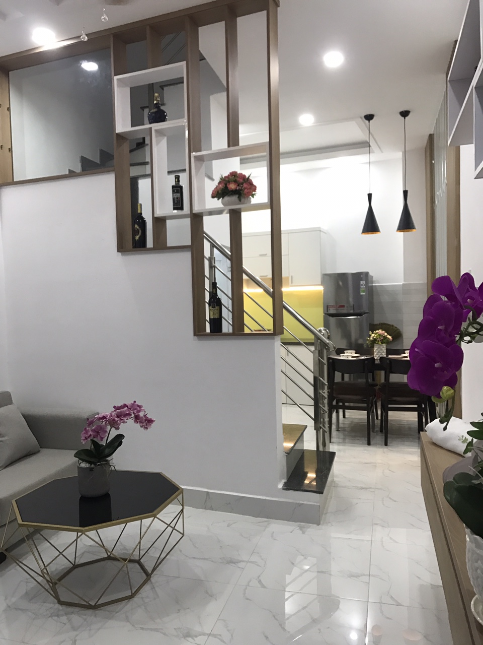 Cần bán nhà mới đường Tô Ngọc Vân – Hà Huy Giap 1 trệt 2 lầu