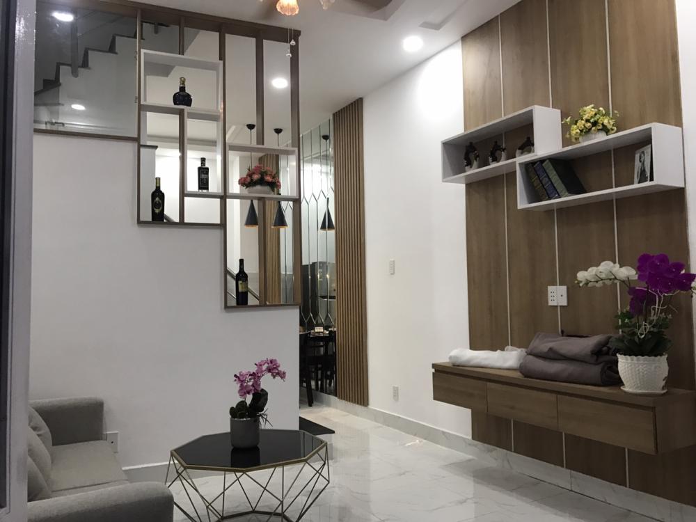 Cần bán nhà mới đường Tô Ngọc Vân – Hà Huy Giap 1 trệt 2 lầu