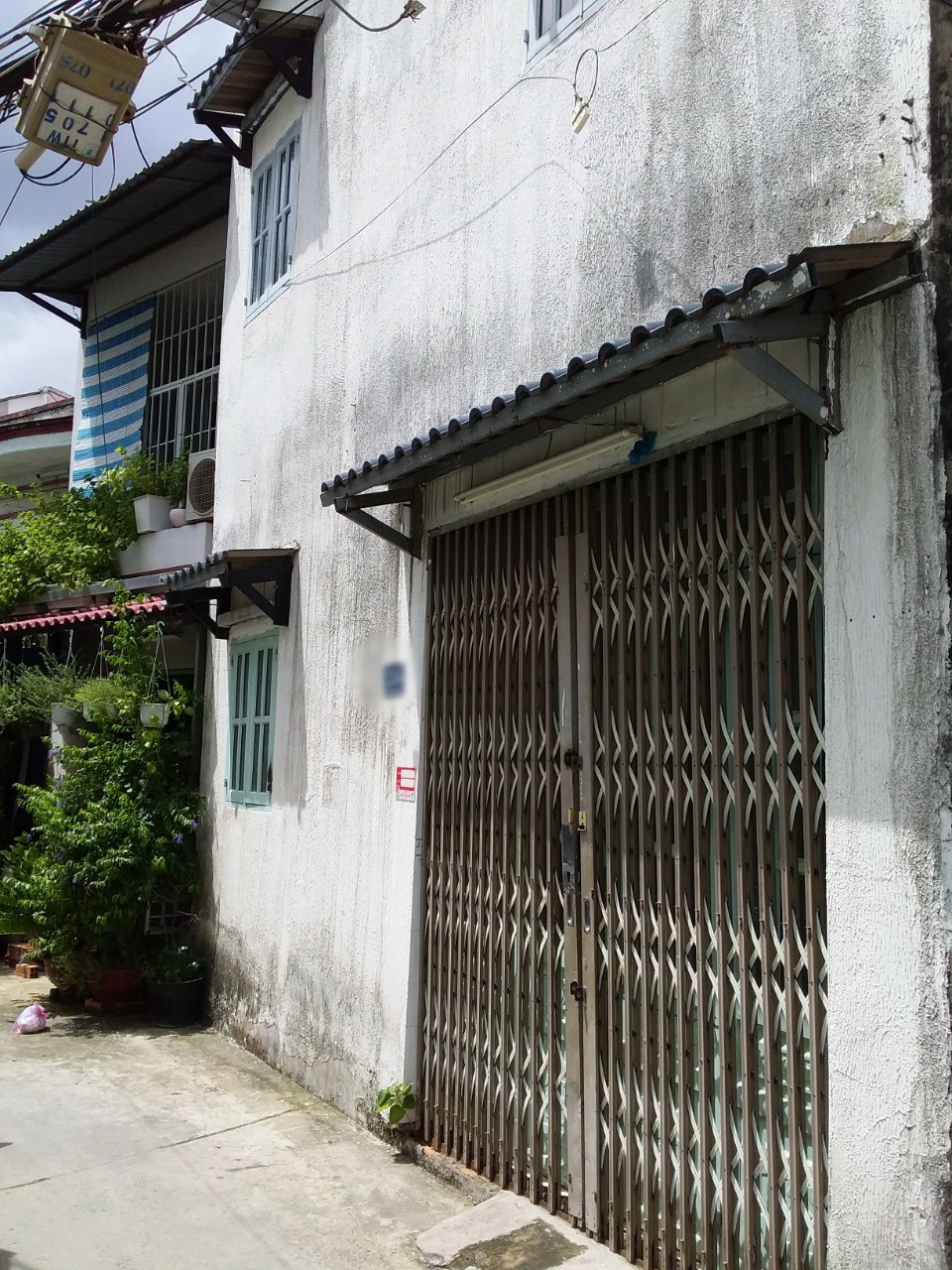 Bán gấp nhà hẻm 123, Nguyễn Văn Quỳ, Quận 7