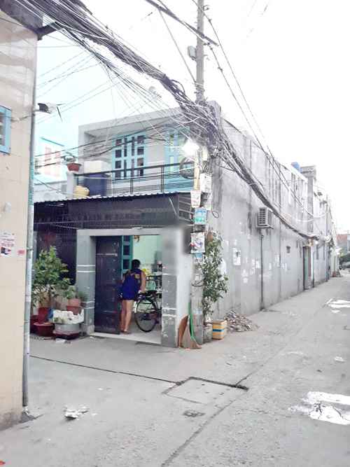 Nhà Q7 HXH 8m – 1 trệt 2 lầu Trần Xuân Soạn, thông đường D1. 
