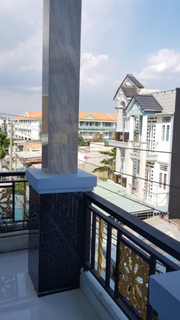 Cần bán gấp nhà MT Huỳnh Tấn Phát, Nhà Bè, DT 4.3x17m, 3 tầng, giá 4.15 tỷ