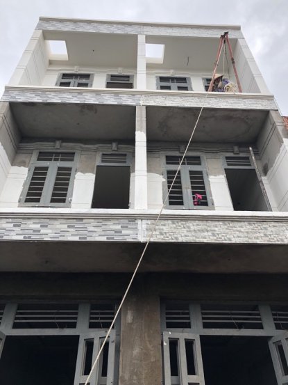 Bán nhà đẹp đang hoàn thiện, Kho C Đào Tông Nguyên, DT 3.2x17, 3 tầng, giá bán 2.15 tỷ